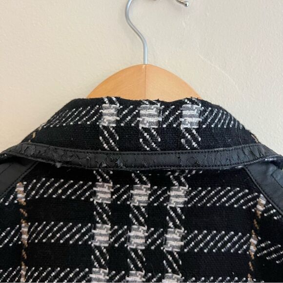 CAbi Black Grid Plaid Wool
Blend Full Zip Moto Vest Size S - Picture 13 of 13